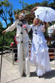 stilt-terrific_stiltwalkers_statues_roving001002.jpg