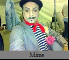 stilt-terrific_stiltwalkers_statues_roving002008.jpg