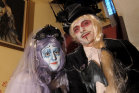 stilt-terrific_stiltwalkers_statues_roving002015.jpg