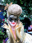 stilt-terrific_stiltwalkers_statues_roving002031.jpg