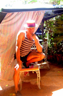 stilt-terrific_stiltwalkers_statues_roving064002.jpg