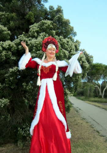 stilt-terrific_stiltwalkers_statues_roving072006.jpg