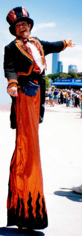 stilt-terrific_stiltwalkers_statues_roving074001.jpg