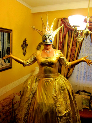 stilt-terrific_stiltwalkers_statues_roving088001.jpg