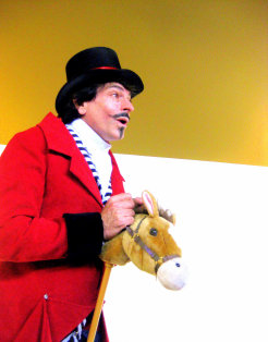 stilt-terrific_stiltwalkers_statues_roving096006.jpg