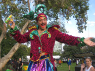 stilt-terrific_stiltwalkers_statues_roving099016.jpg