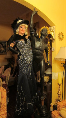 stilt-terrific_stiltwalkers_statues_roving100011.jpg