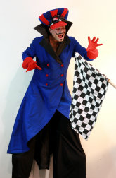 stilt-terrific_stiltwalkers_statues_roving103001.jpg