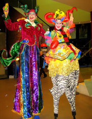 stilt-terrific_stiltwalkers_statues_roving104003.jpg